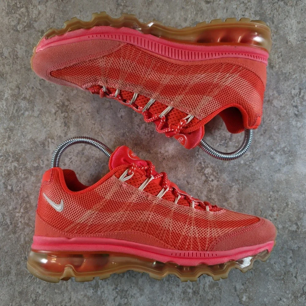 Nike Air Max 95 Dynamic Flywire Orange and Peach Women's Size 7 Shoes *Clean.